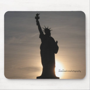 Statue of Liberty, ZeeZeeshotsphotography Mouse Pad