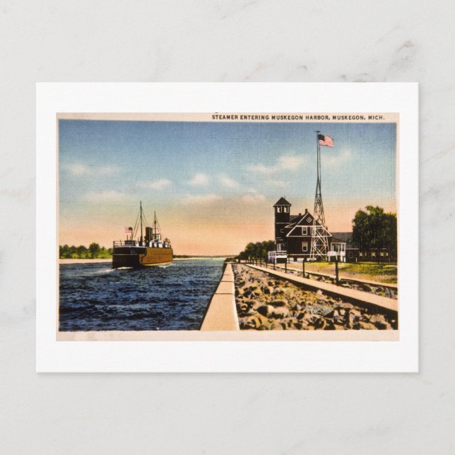 Steamer Entering Muskegon Harbour, Muskegon, Mich Postcard (Front)