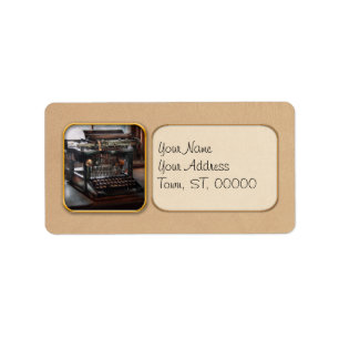 Steampunk - Typewriter - A really old typewriter Label