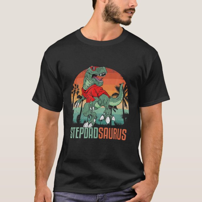 Stepdadsaurus T Rex Stepdad Saurus Dinosaur Sungla T-Shirt (Front)