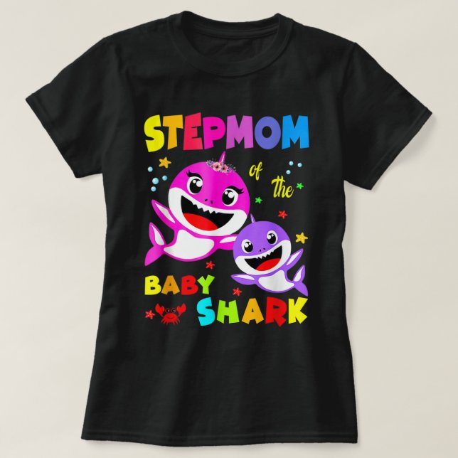 Stepmom Shark Stepmom Shark Family Mother's Day  T-Shirt (Design Front)