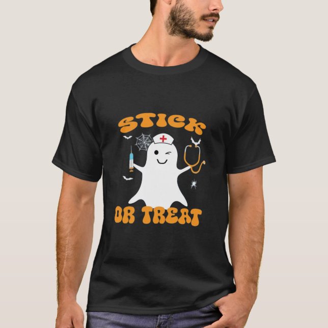 Stick or Treat Nurse Funny Halloween Costume Essen T-Shirt (Front)