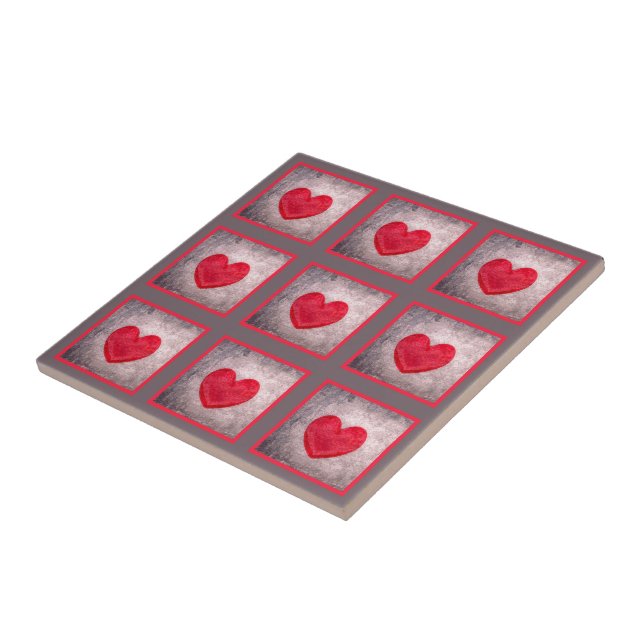 Stonewashed Heart in Grey and Red Plaid Tile (Side)