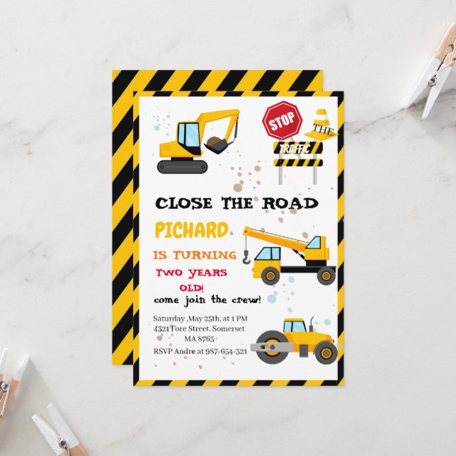 Stop the traffic,close the road baby shower invitation (Front/Back In Situ)