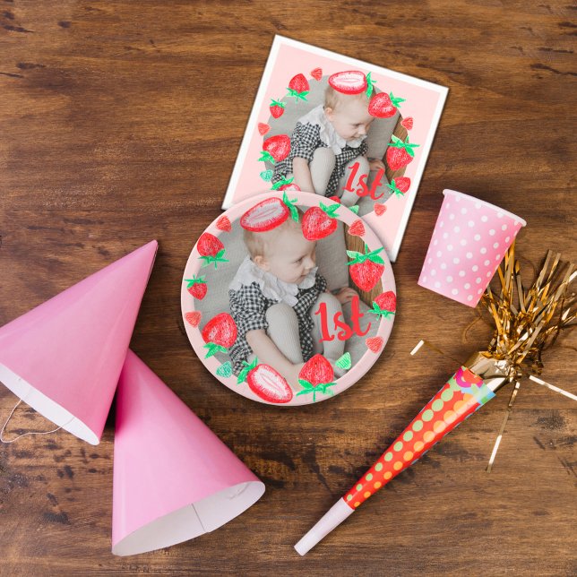 Strawberries 1rst birthday berry first paper plate (Creator Uploaded)