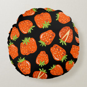 Strawberries Black: Vintage Seamless Texture Round Cushion