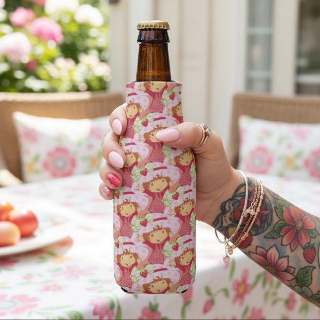 Strawberry Bottle Cooler (Creator Uploaded)