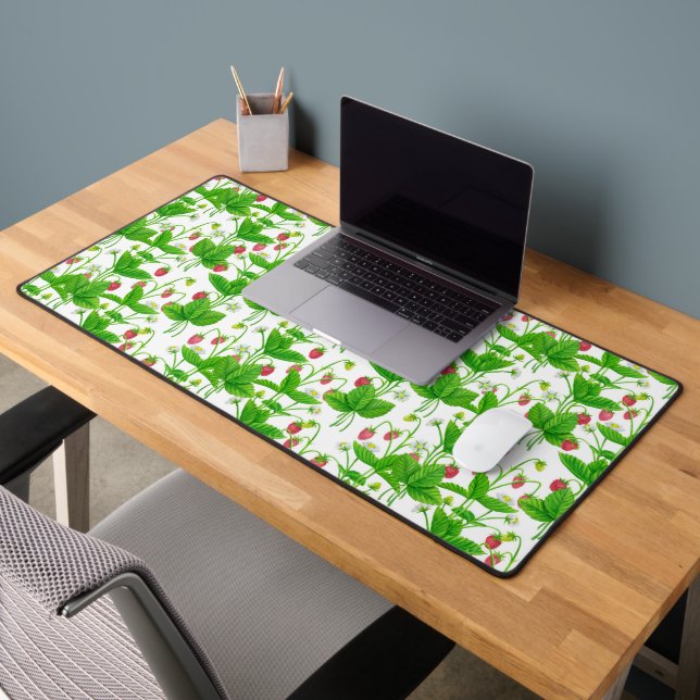 Strawberry garden desk mat (Office 2)