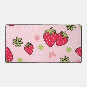 Strawberry pattern desk mat