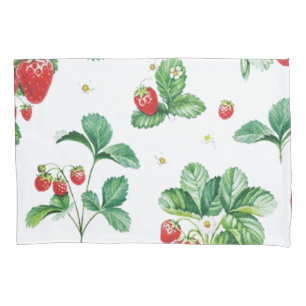 Strawberry pattern pillowcase