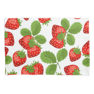 Strawberry pattern pillowcase