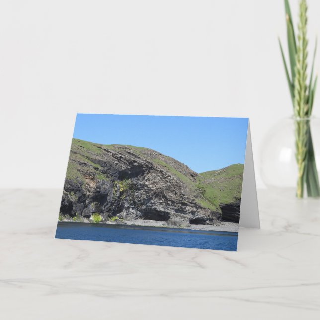 Striking Dragon Rock Cliffs Skye Landscape Scene Card (Front)
