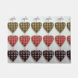 **STRING OF COUNTRY CHRISTMAS HEARTS** DOORMAT