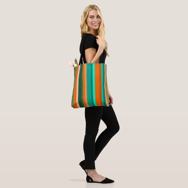 Stripes  tote bag (On Model)