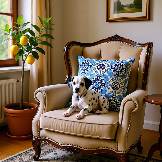 💙 Stunning blue Azulejos Cushion (Stunning blue Azulejos Outdoor Pillow)