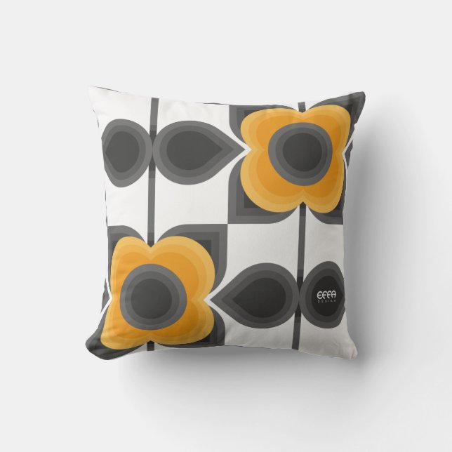 Style Sunflowers Throw Pillow (Front)
