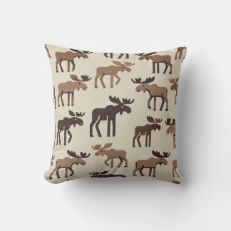 Stylised Moose Pattern – Minimalist Nature-Inspire Cushion