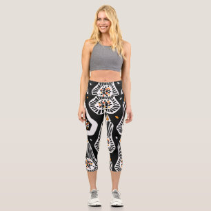Stylised Pumpkins Seeds: Seamless Design Capri Leggings
