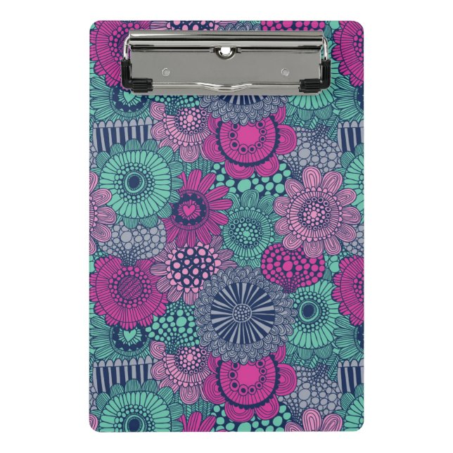 Stylish bright pattern of gorgeous flowers mini clipboard (Front)