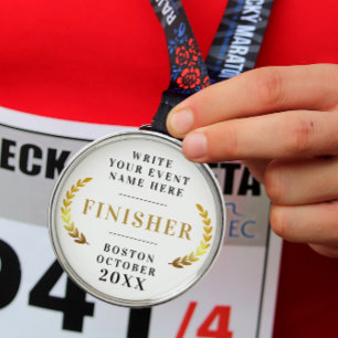 Stylish Classic Gold Wreath Finisher   Graduate   Metal Ornament