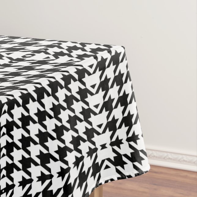 stylish geometric black white houndstooth pattern tablecloth (In Situ)
