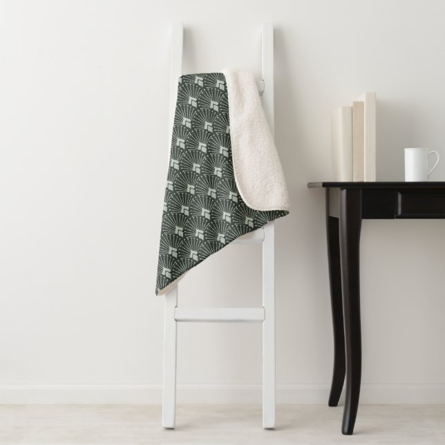 Stylish geometric pattern, art deco. sherpa blanket (In Situ)