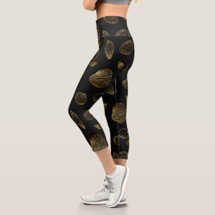 Stylish Gold and Black Seashells Pattern Capri Leggings