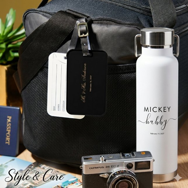 Stylish Hubby Name Date Script Water Bottle Design (Stylish Hubby Name Date Script Water Bottle Design)
