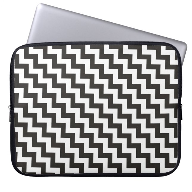 Stylish Laptop Sleeve, Black and White Chevrons Laptop Sleeve (Front)