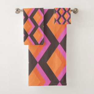 Stylish Mid Century Mod Pattern in Pink and Brown Bath Towel Set