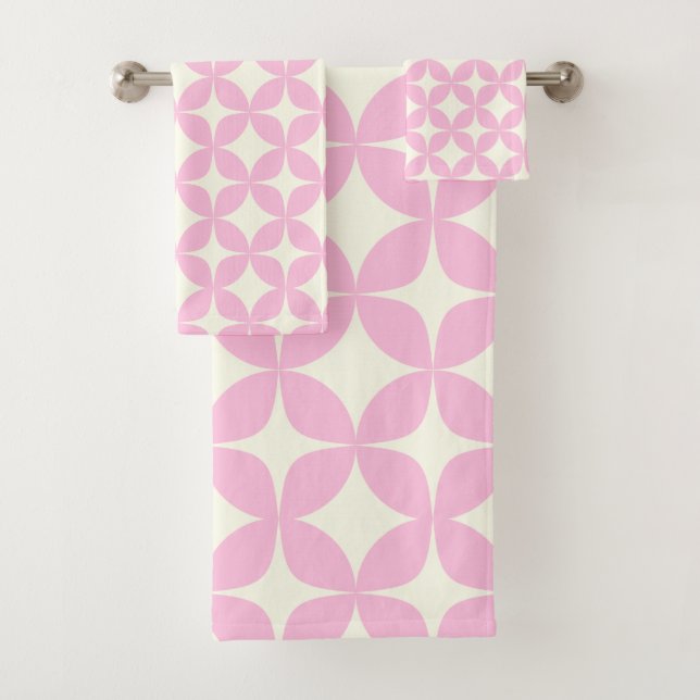 Stylish Mid Century Modern Pattern Cute Pink Bath Towel Set (Insitu)