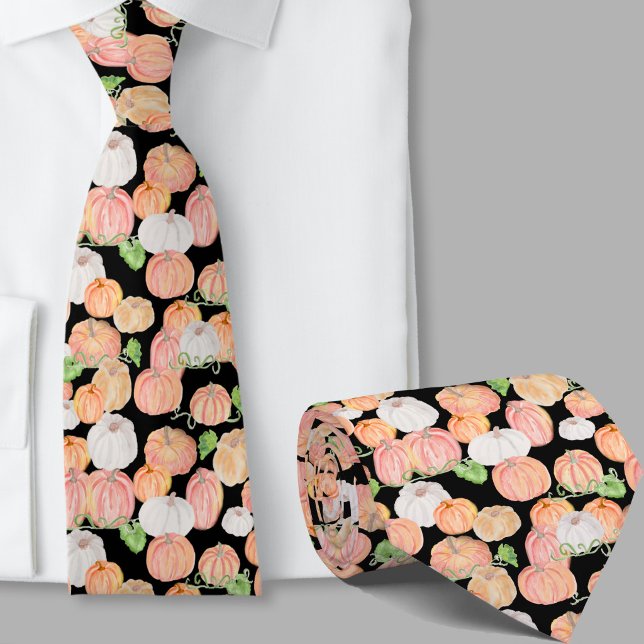 Stylish orange and black pumpkins pattern tie (Creator Uploaded)