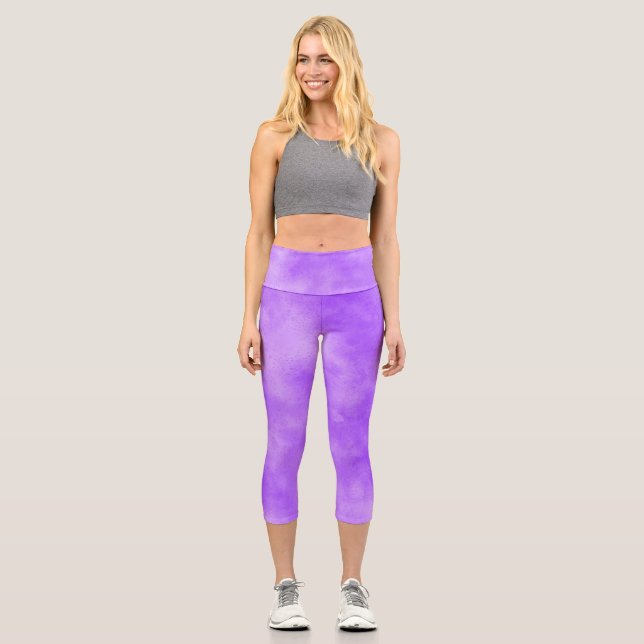 Stylish Storm cloud effect Blueberry Capri Leggings (Front)