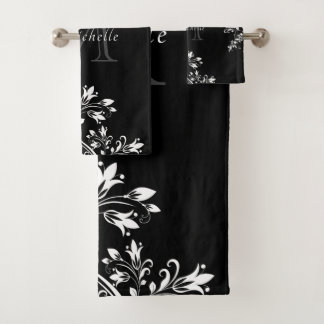 Stylish White Floral Art Bath Towel Set