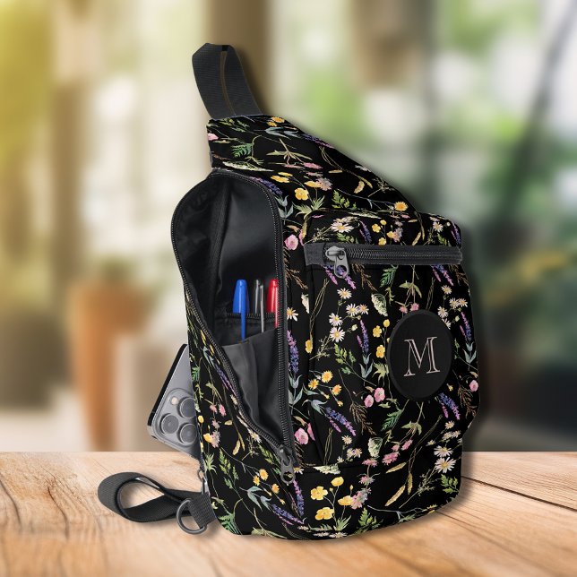 Stylish Wildflowers on Black Sling Bag (Stylish Wildflowers on Black Sling Bag)
