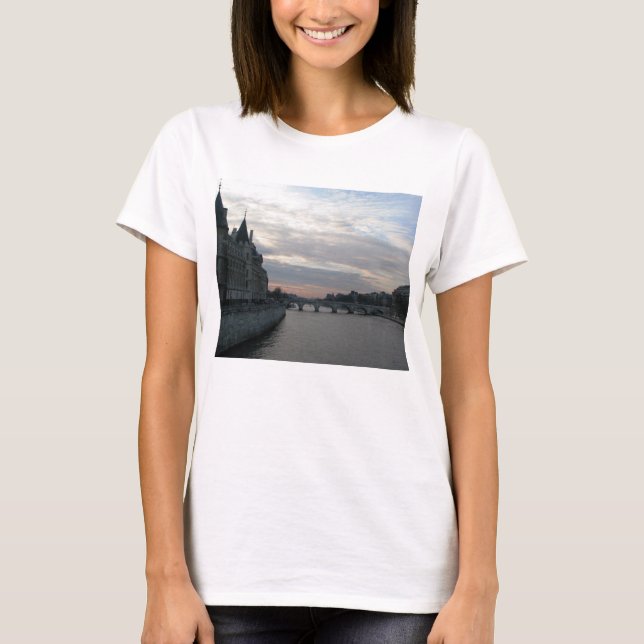 Stylish Women T Shirt with sunset in Paris (Front)
