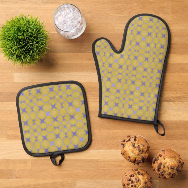 Stylish Yellow Geometric Design  Oven Mitt & Pot Holder Set (Top Down)