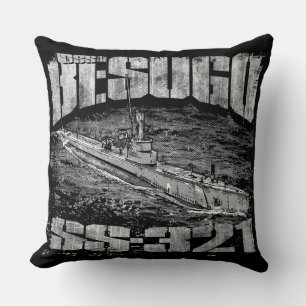 Submarine Besugo Throw Pillow