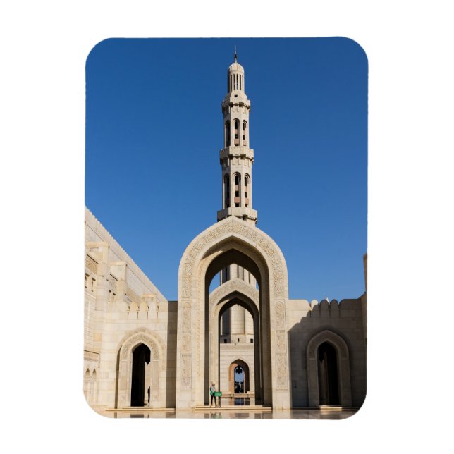 Sultan Qaboos Grand Mosque in Muscat, Oman Magnet (Vertical)