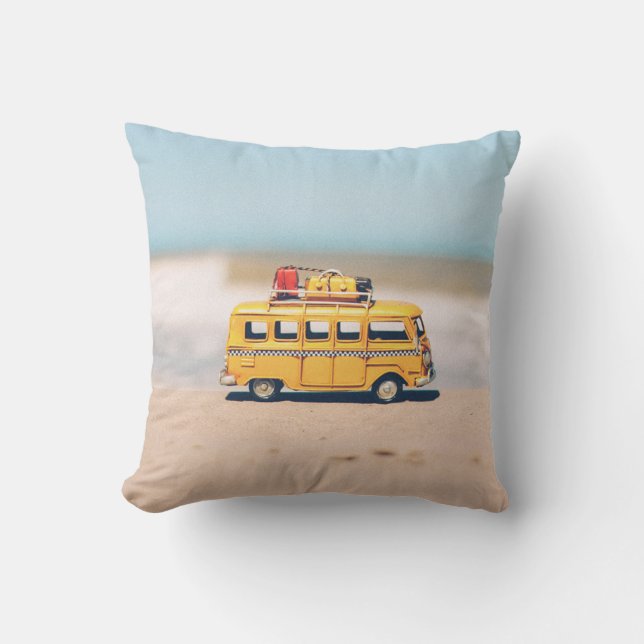 Summer beach adventure - Throw pillow (Front)