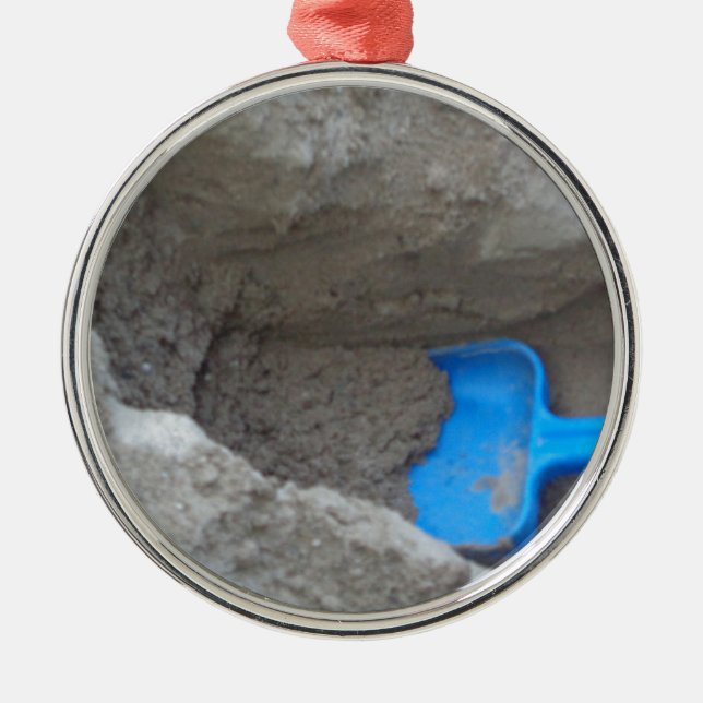 Summer Beach Digging Sand Shovel, Scoop, Playing Metal Tree Decoration (Front)