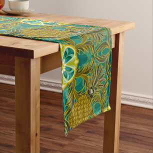 Summer Breeze Pineapple Table Runner