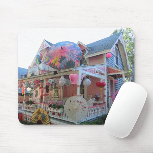 Summer Love Martha's Vineyard Gingerbread Cottage Mouse Pad (With Mouse)