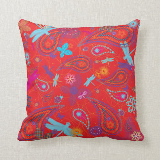 "Summer Picnic" Retro Red Two Patterned American M Cushion