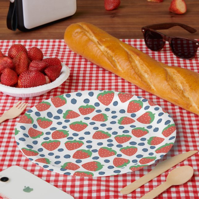 Summer Strawberries and Blueberries Fruit Pattern Paper Plate (Picnic)