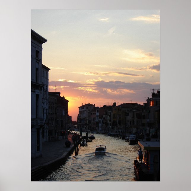 Sun going down in Venice Poster (Front)