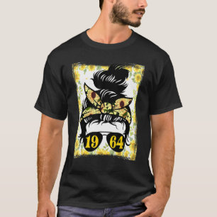 Sunflower Mum Born In 1964 Birthday Gardening Woma T-Shirt