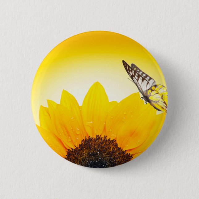 Sunflower with butterfly 6 cm round badge (Front)
