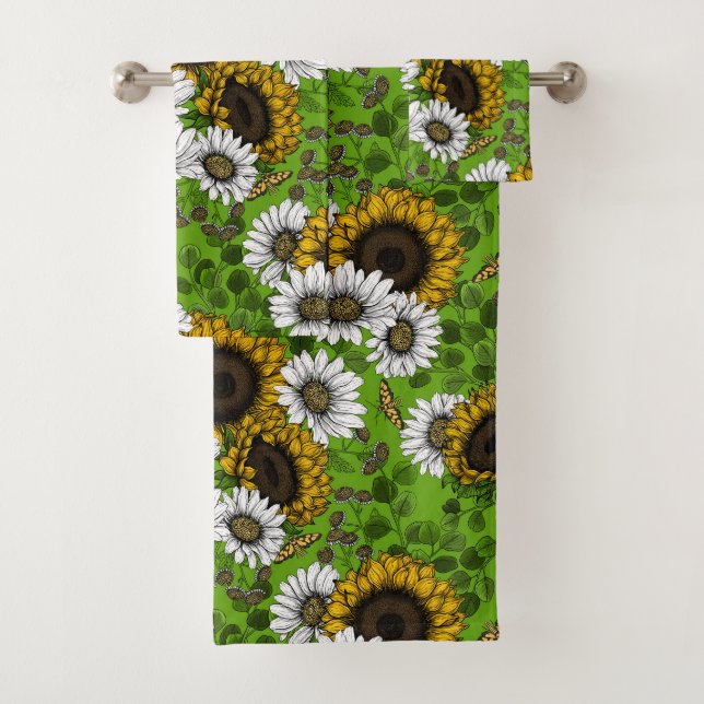 Sunflowers and daisies, summer garden bath towel set (Insitu)