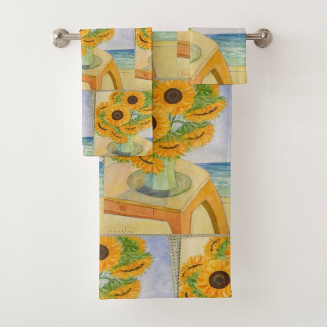 Sunflowers In a Vase Bath Towel Set (Insitu)